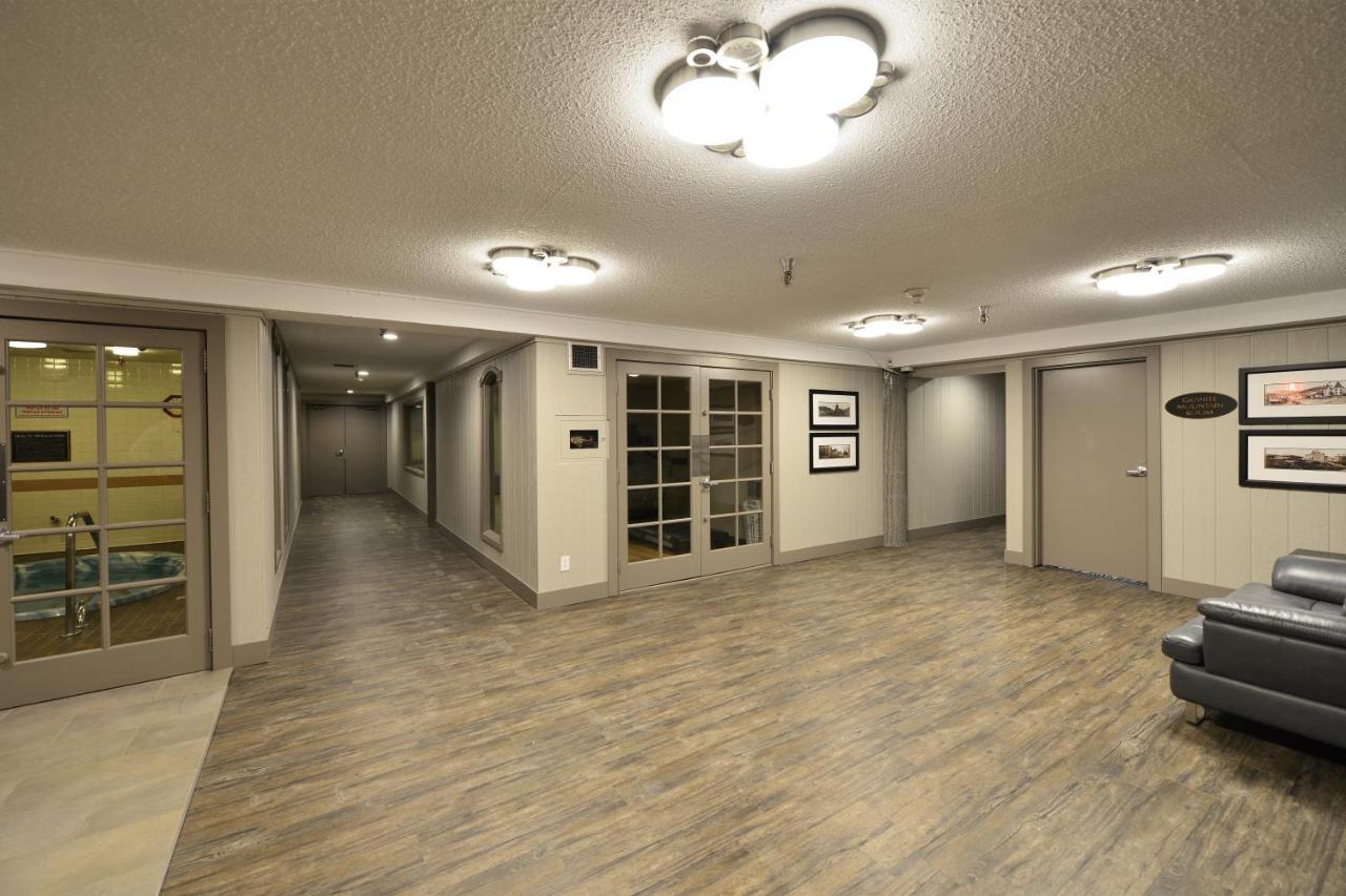 Prestige Mountain Resort Rossland Esterno foto